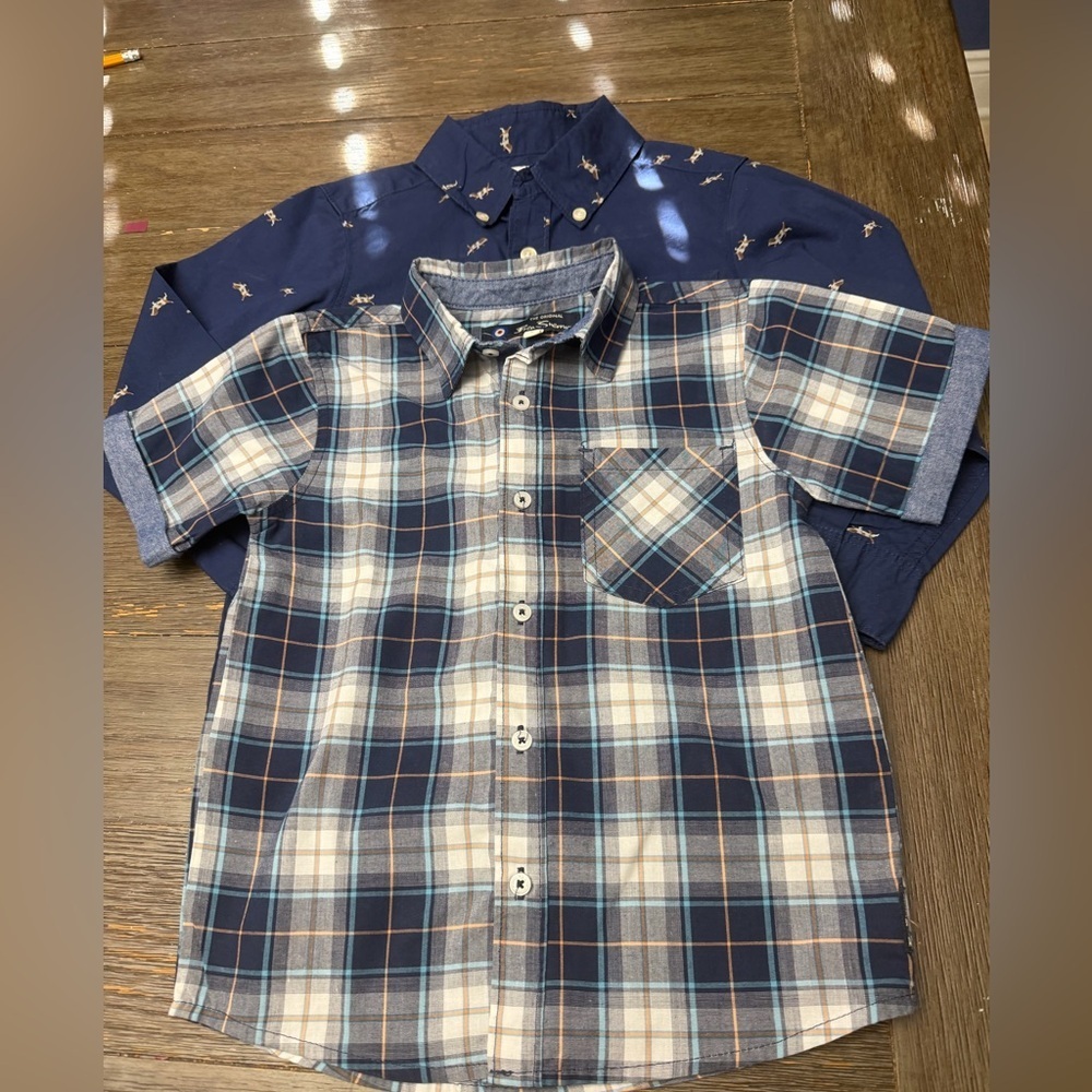 Lot of 2 boys button up shirts size 5 long/shirt sleeve plaid animal print
